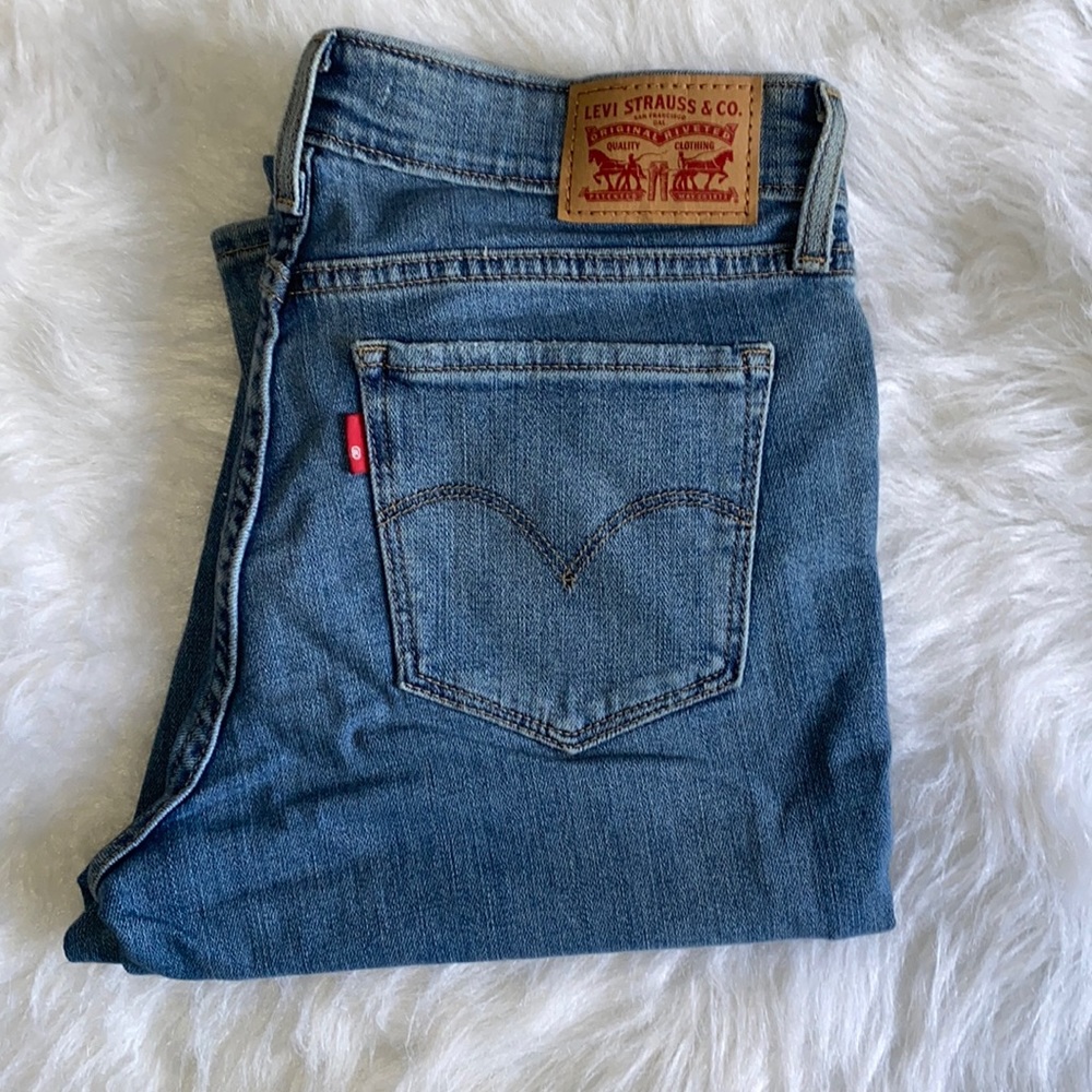 Levi’s 711 Skinny Jeans Size 28. Women’s Jeans